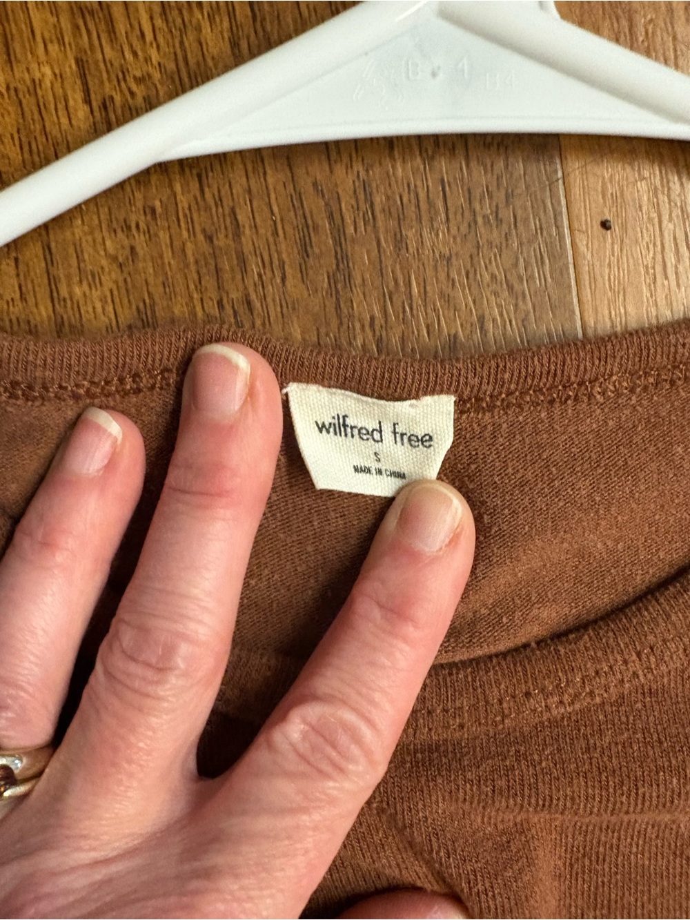 Wilfred Brown Crop Top